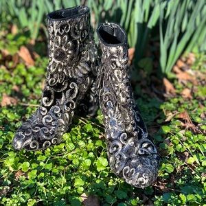 Wild Diva Black Suede Bood with Gold Embroidery